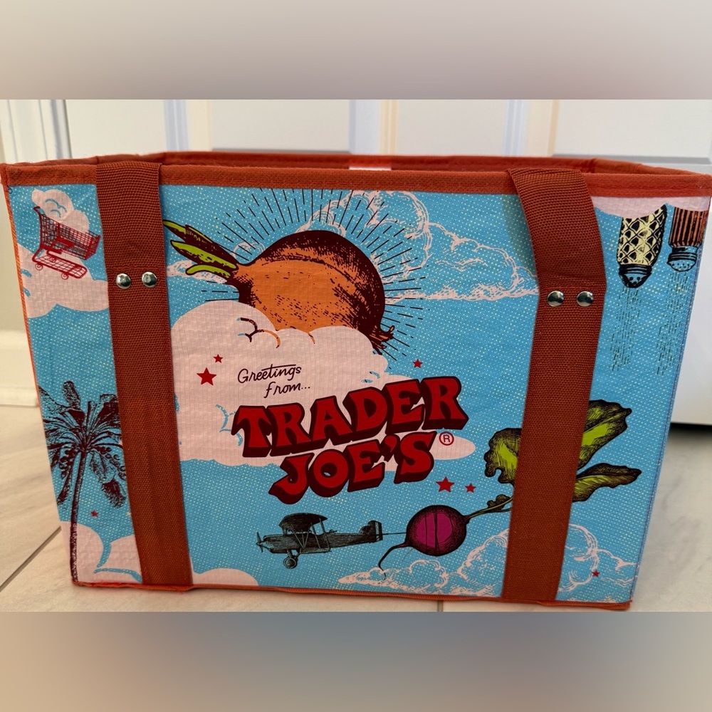 Trader Joes Trader Joe’s Stand-up/ Collapsible Grocery Toe /NWT. - Picture 5 of 10